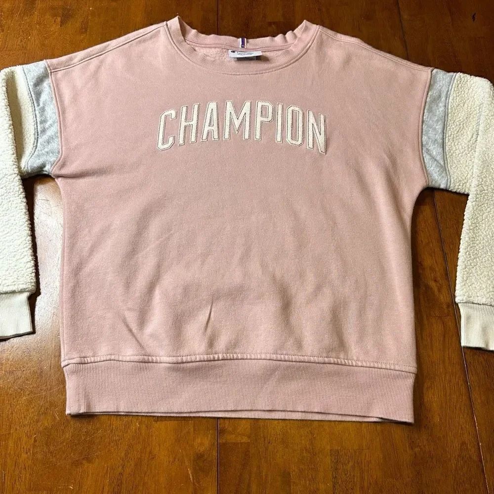 Champion Authentic Athleticwear Womens Pink Sherpa Sleeves Sweatshirt Size Small